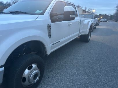 Used 2019 Ford F350 Lariat w/ Lariat Value Package