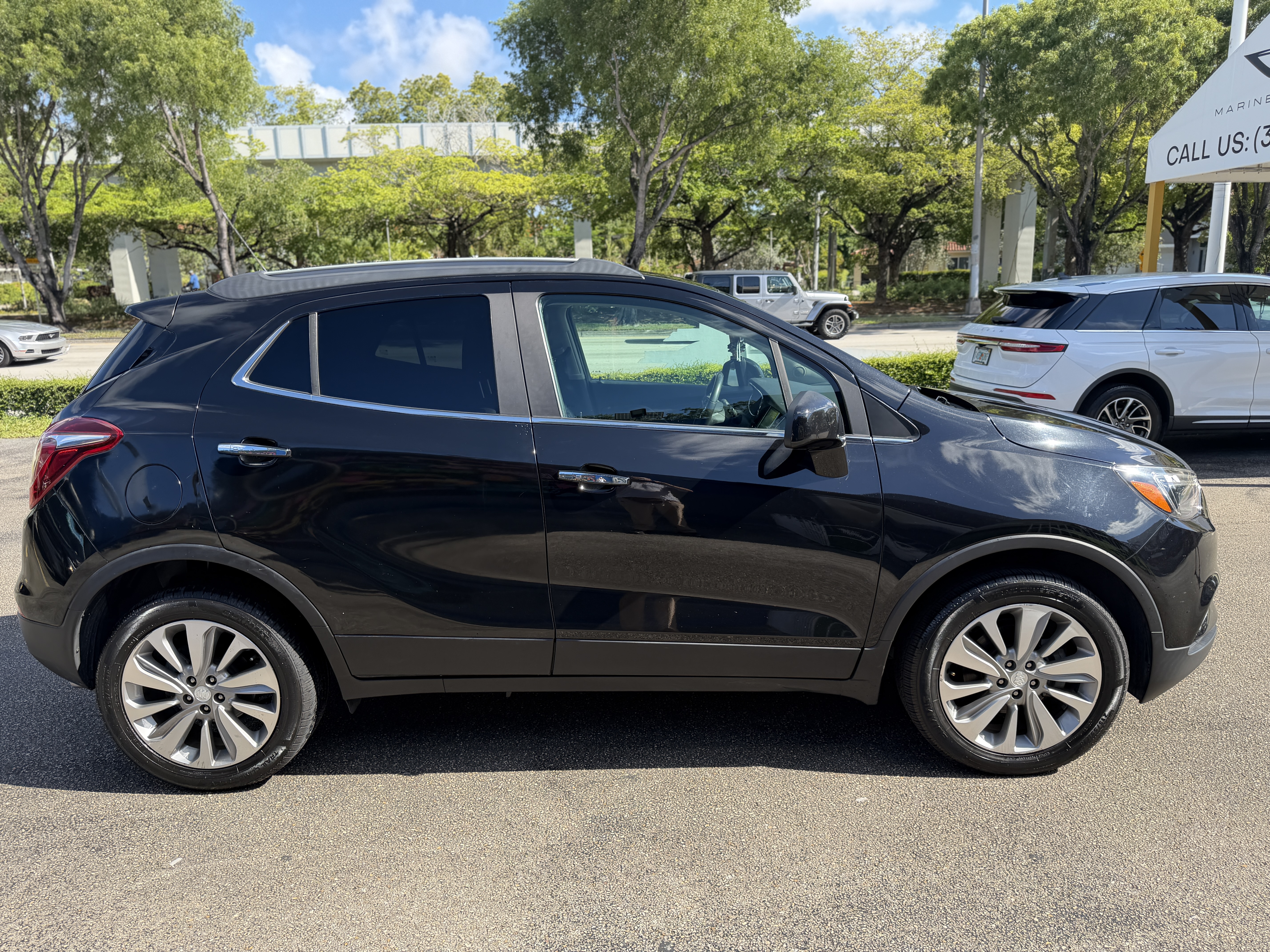 Used 2020 Buick Encore Preferred AWD/4WD image 14
