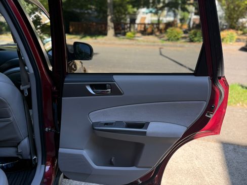 Used 2013 Subaru Forester 2.5XT Touring AWD/4WD image 13