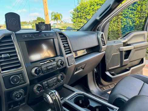 Used 2019 Ford F150 Raptor w/ Equipment Group 802A Luxury AWD/4WD image 19