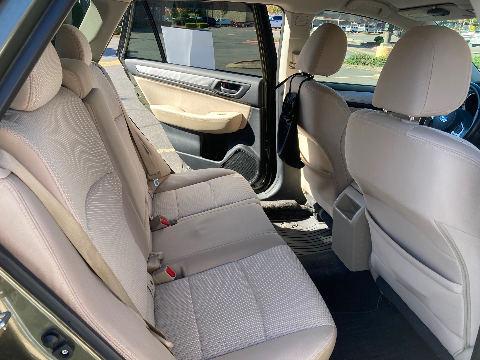Used 2015 Subaru Outback 2.5i Premium AWD/4WD image 10