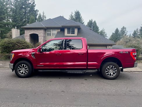 Used 2022 Ford F150 Lariat w/ Trailer Tow Package image 8