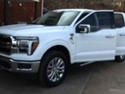 Used 2025 Ford F150 Lariat w/ Equipment Group 501A Mid