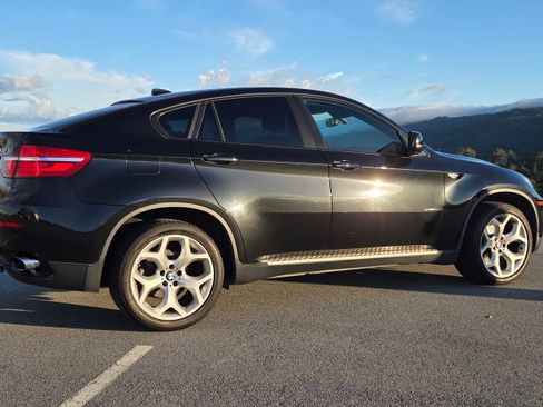 Used 2013 BMW X6 xDrive35i image 2
