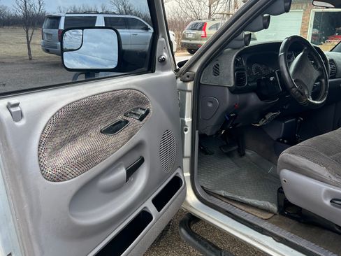 Used 1999 Dodge Ram 2500 Truck 4x4 Quad Cab image 25