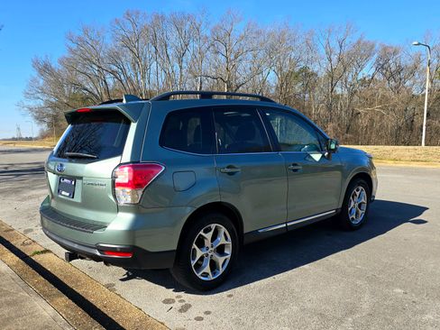 Used 2017 Subaru Forester 2.5i Touring image 8