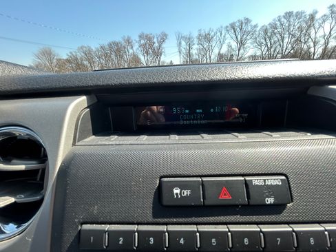 Used 2012 Ford F150 XLT w/ XLT Convenience Pkg image 26