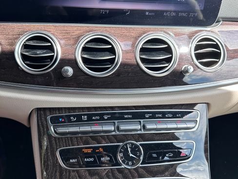 Used 2020 Mercedes-Benz E 350 Sedan image 11
