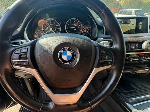 Used 2016 BMW X5 xDrive40e image 8