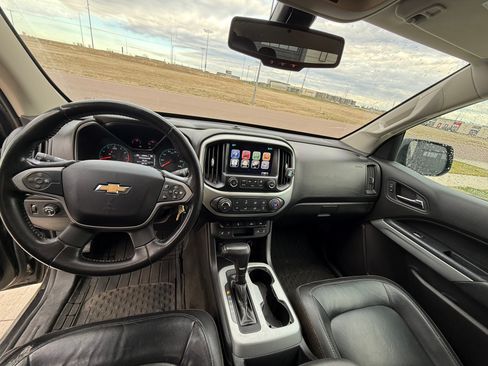 Used 2015 Chevrolet Colorado LT w/ Luxury Package image 9