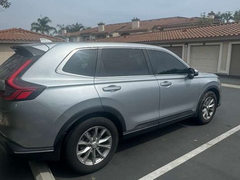 Used 2023 Honda CR-V EX-L image 9