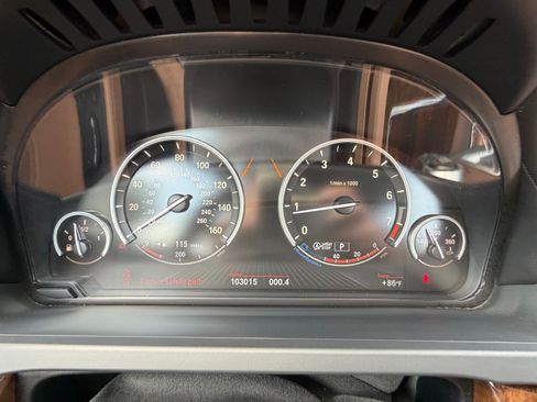 Used 2013 BMW 750Li xDrive AWD/4WD image 11