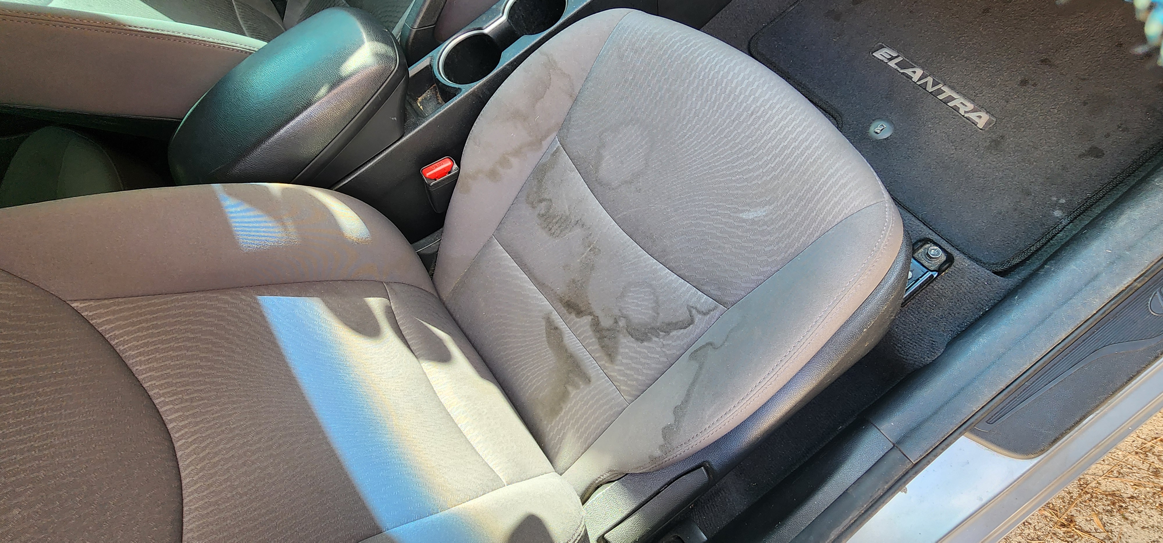 Used 2015 Hyundai Elantra SE FWD image 15