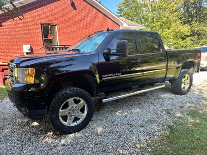 Used 2011 GMC Sierra 2500 Denali w/ Suspension Package, Off-Road