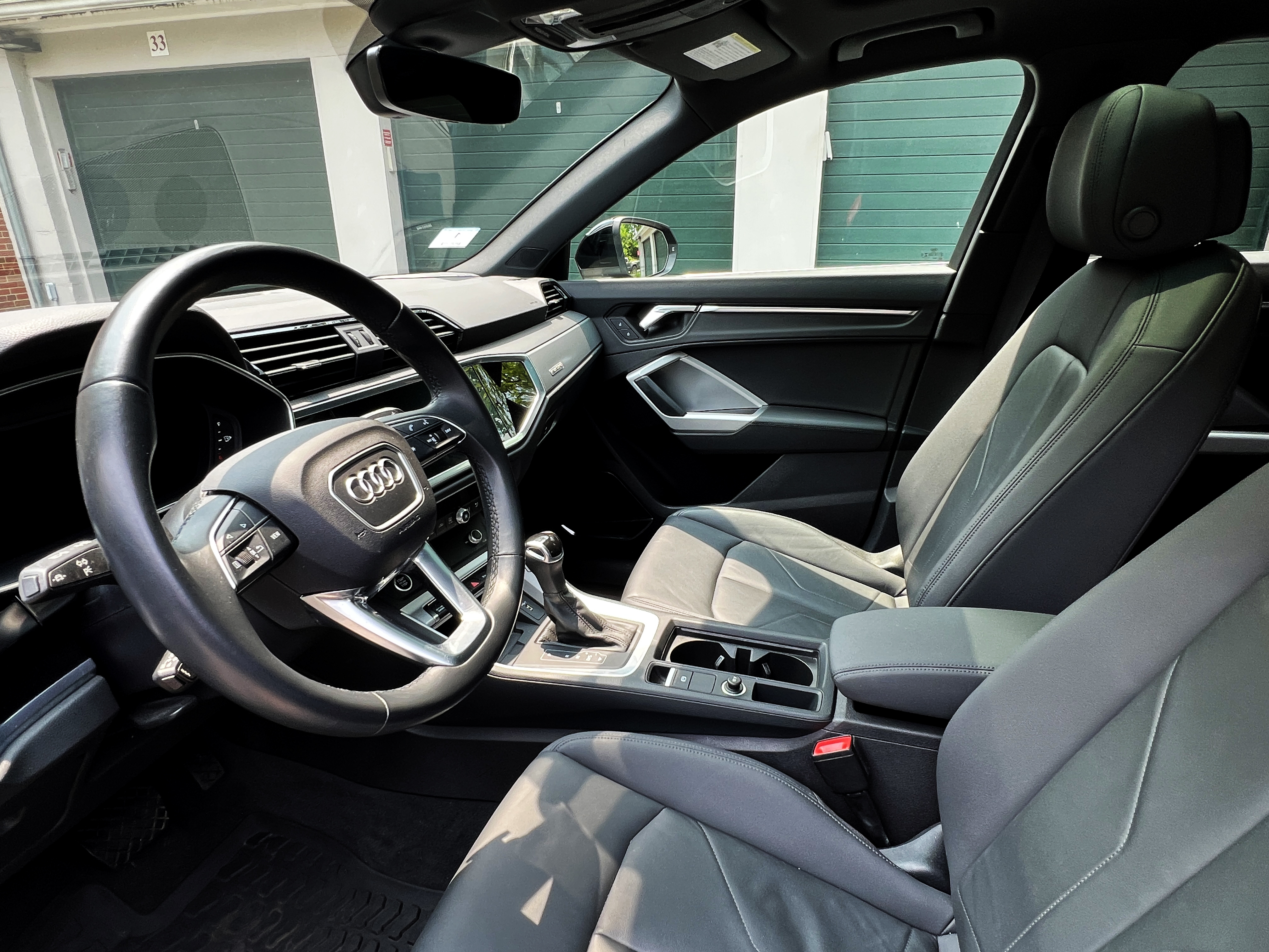 Used 2021 Audi Q3 2.0T Premium Plus w/ Premium Plus Package AWD/4WD image 8