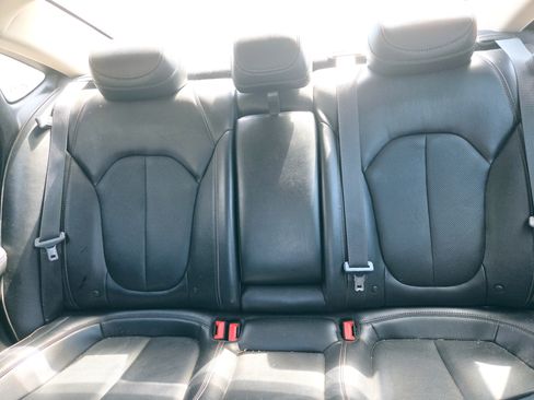 Used 2015 Chrysler 200 C w/ Navigation & Sound Group I image 13