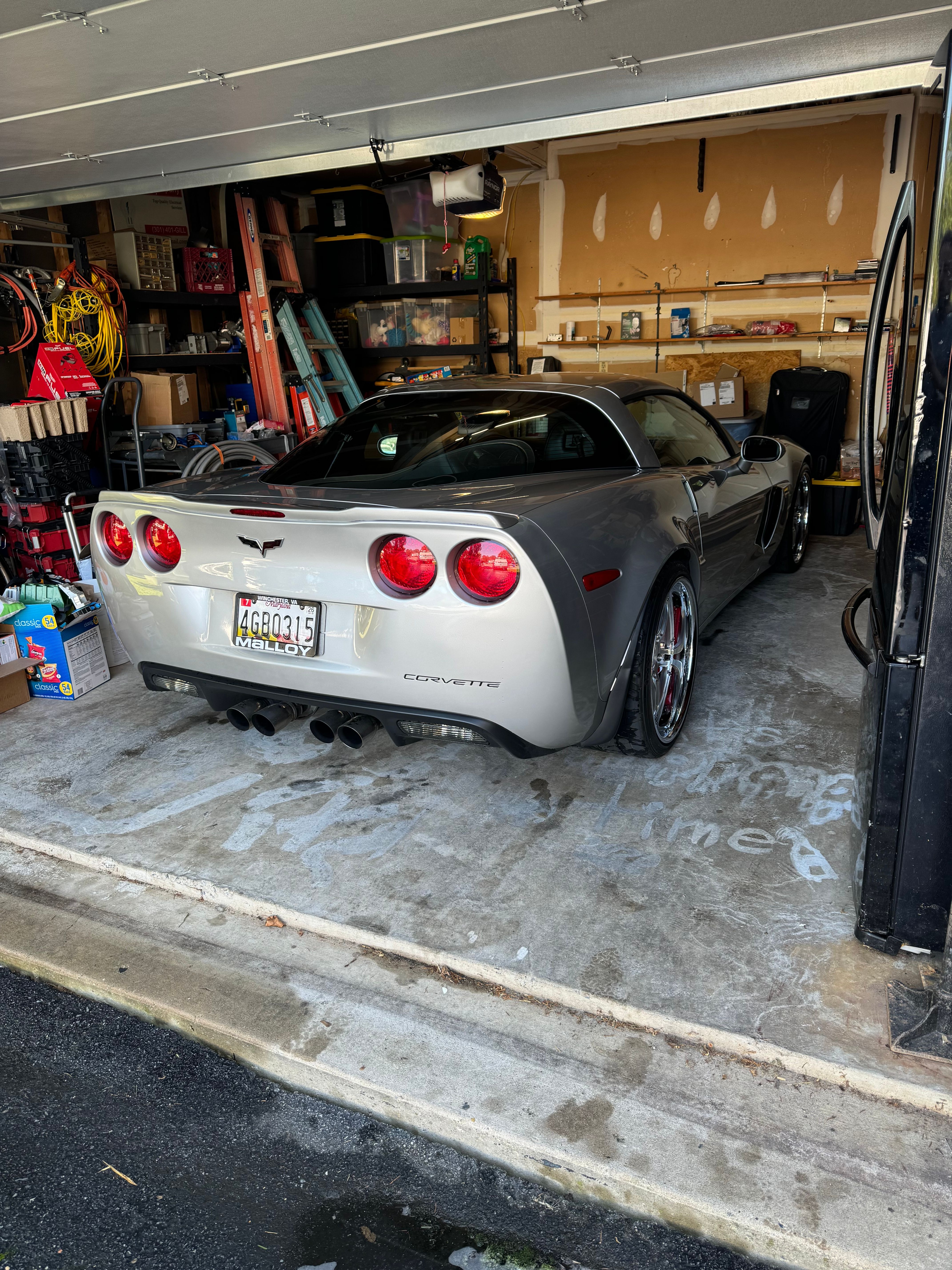 Used 2008 Chevrolet Corvette Z06 w/ Preferred Equipment Group RWD image 9