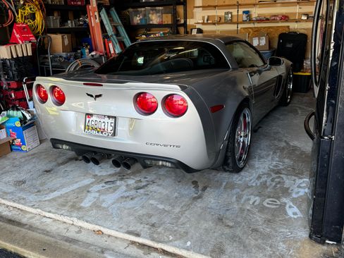 Used 2008 Chevrolet Corvette Z06 w/ Preferred Equipment Group RWD image 9