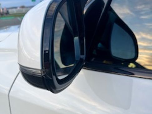 Used 2016 BMW X5 M image 14