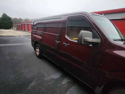 Used 2015 Nissan NV 1500 SV w/ Technology Package image 6