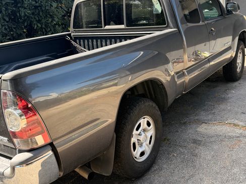 Used 2013 Toyota Tacoma 2WD Access Cab w/ SR5 Pkg image 17