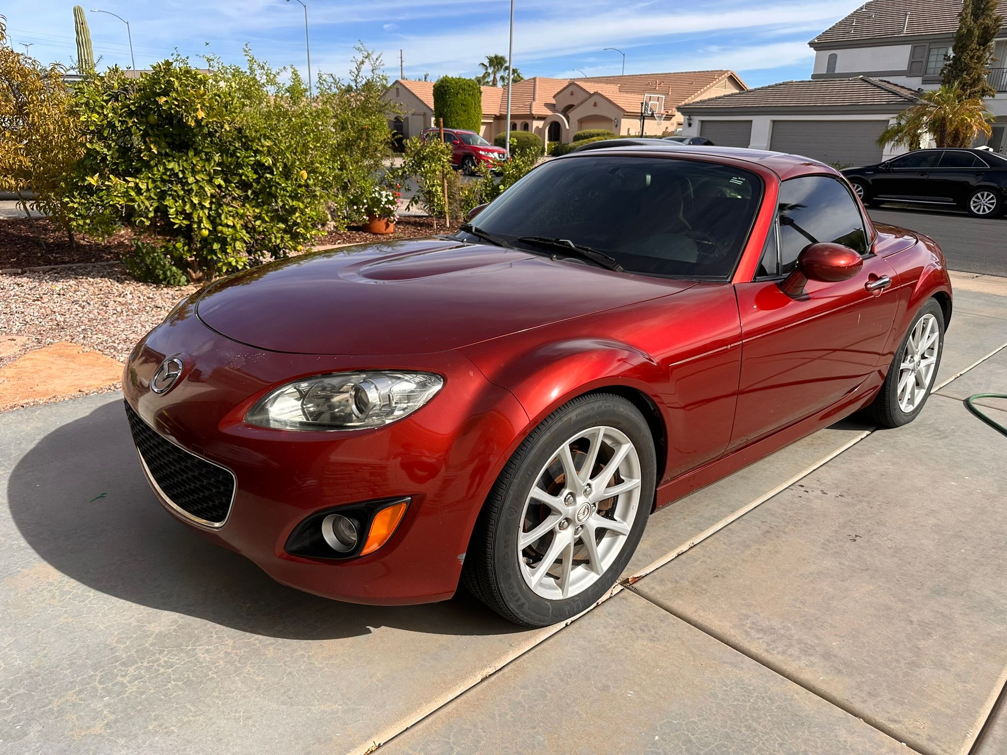 Used 2011 MAZDA MX-5 Miata Grand Touring w/ Premium Pkg RWD image 1