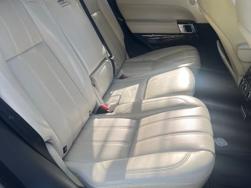 Used 2016 Land Rover Range Rover Supercharged image 11