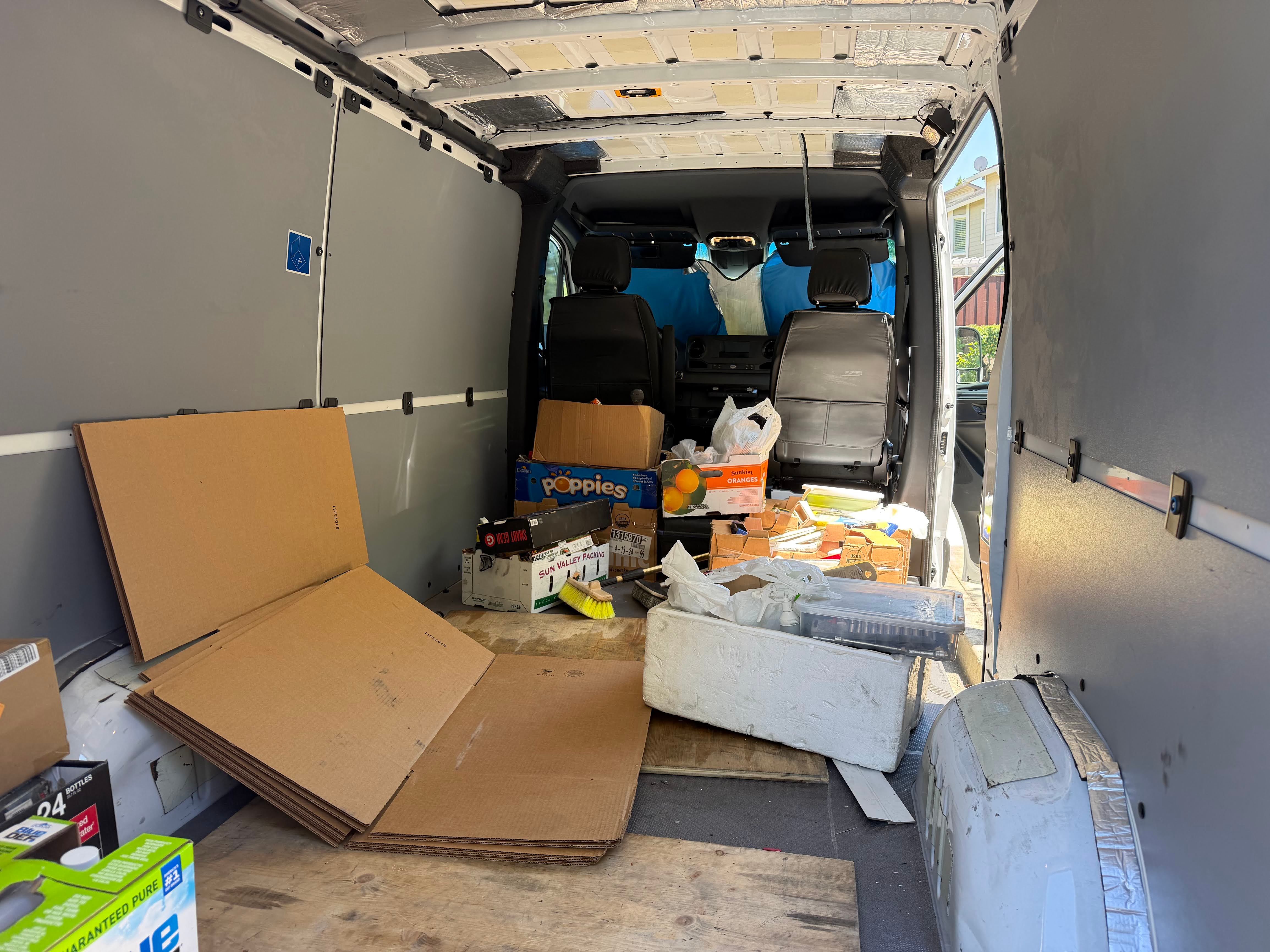 Used 2024 Mercedes-Benz Sprinter 2500 image 6