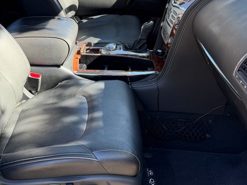 Used 2019 INFINITI QX80 Luxe w/ 22" Wheel Package AWD/4WD image 12