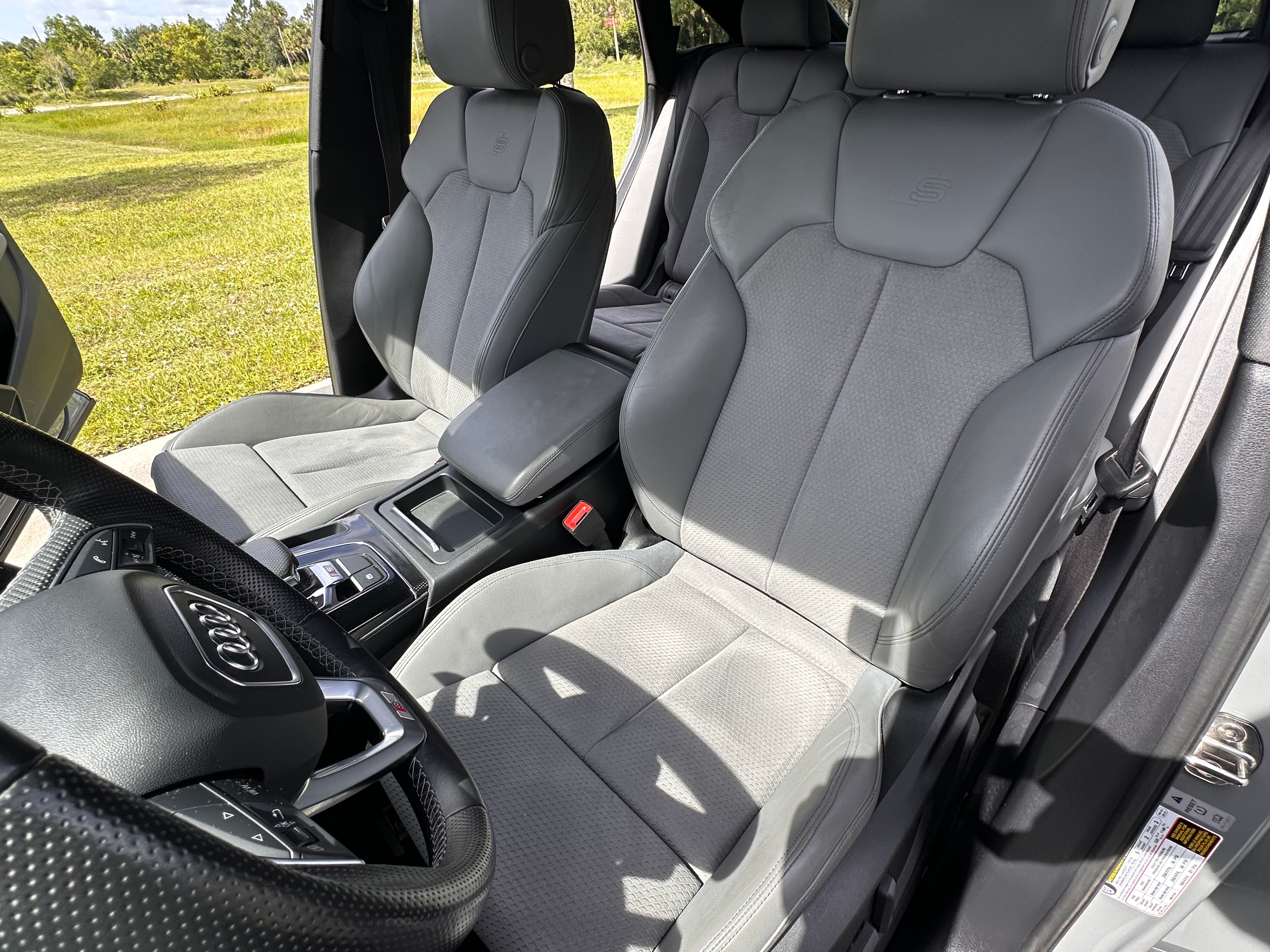 Used 2022 Audi SQ5 Premium w/ Convenience Package AWD/4WD image 13