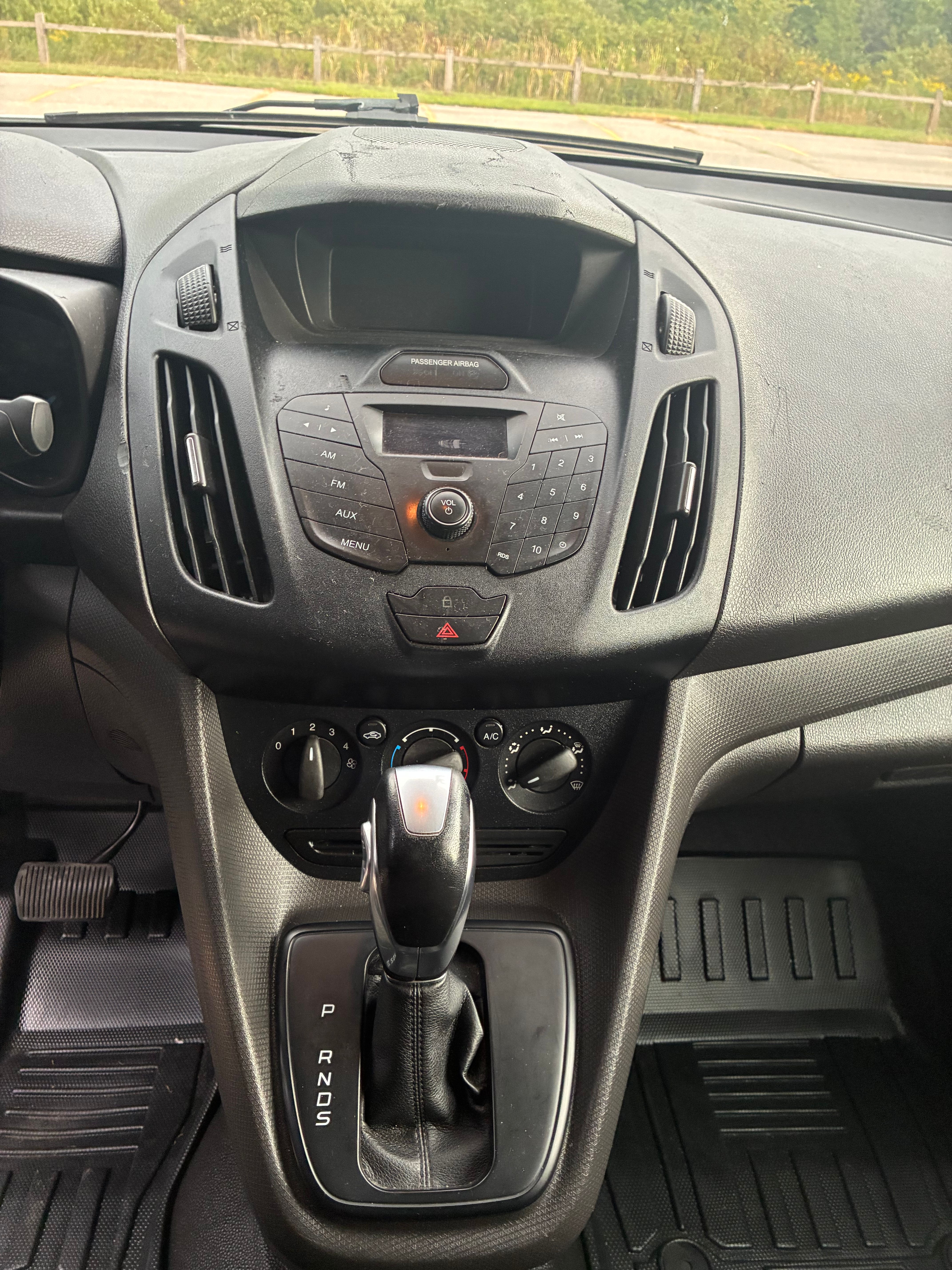 Used 2017 Ford Transit Connect XL FWD image 14