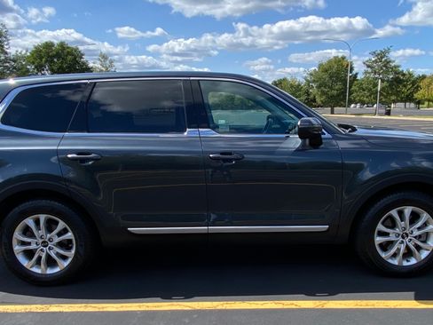 Used 2020 Kia Telluride LX image 2