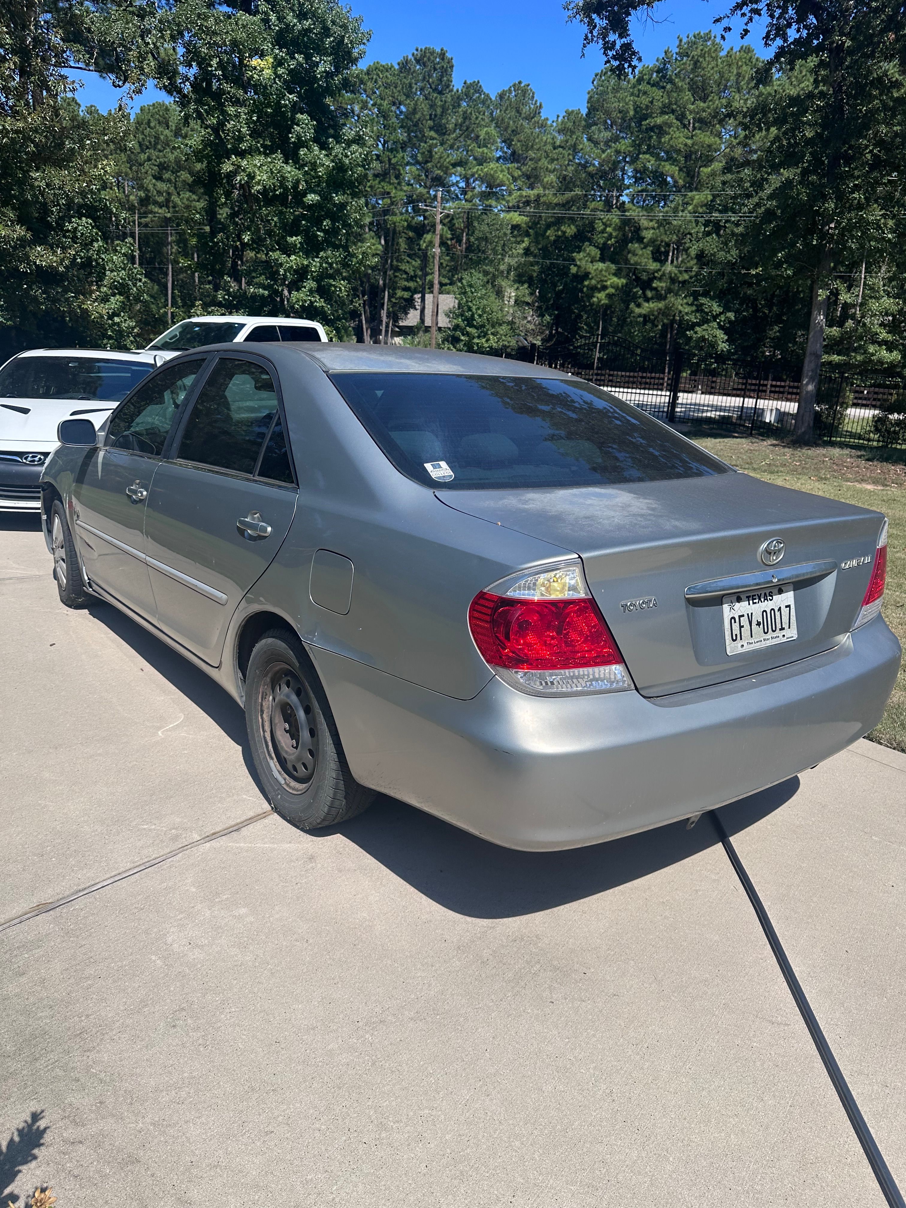 Used 2005 Toyota Camry LE FWD image 5