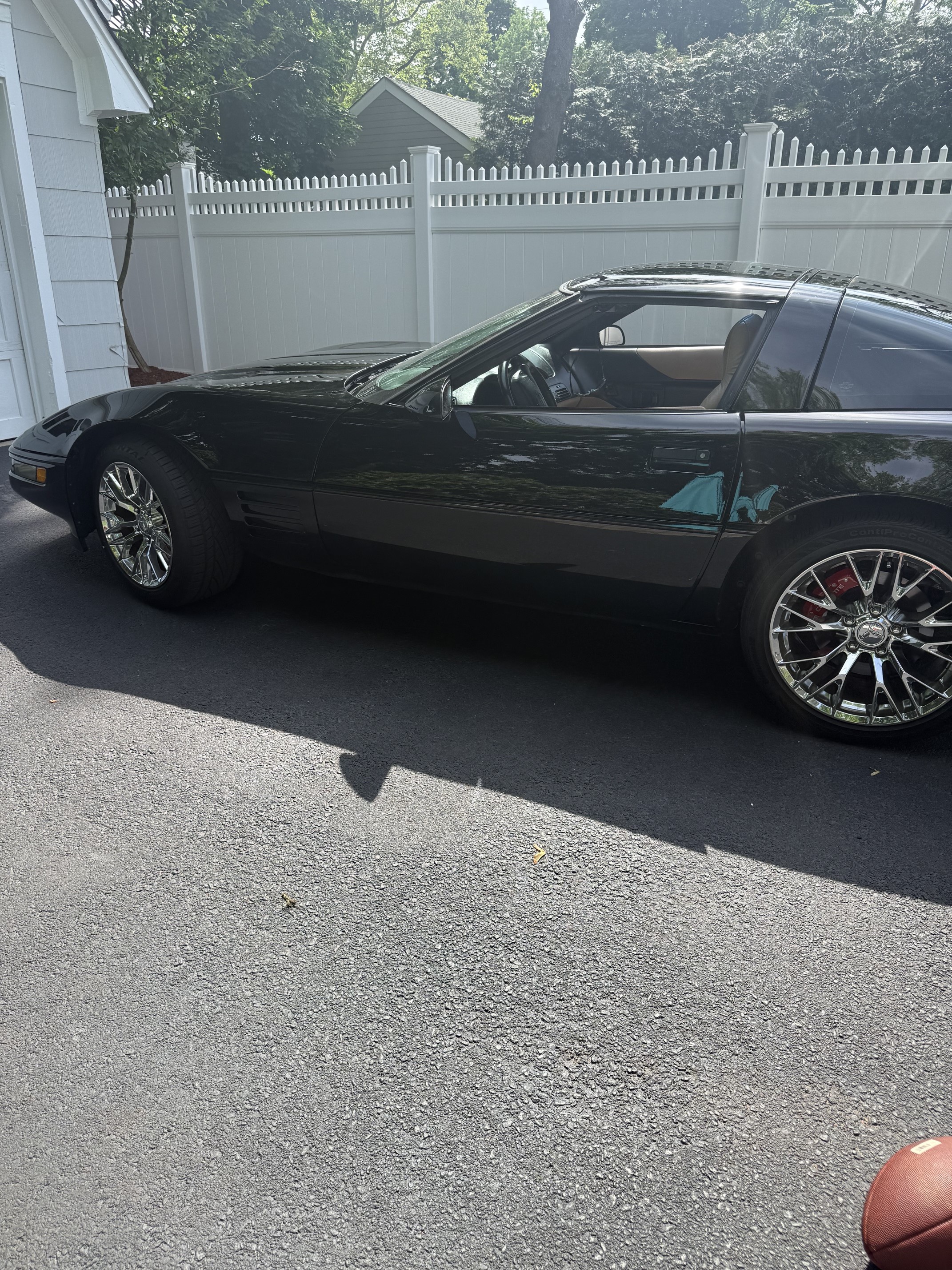 Used 1994 Chevrolet Corvette Coupe RWD image 4