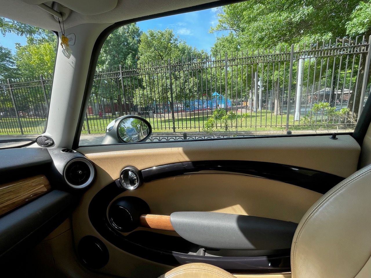 Used 2010 MINI Cooper S FWD image 12