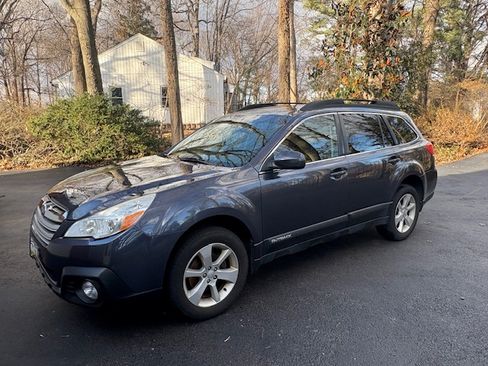 Used 2014 Subaru Outback 2.5i Premium w/ Popular Package #1A image 10
