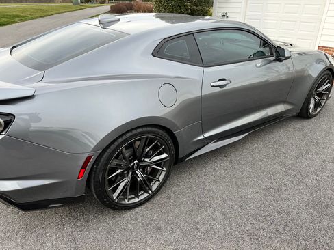 Used 2021 Chevrolet Camaro ZL1 w/ LPO, ZL1 Protection Package RWD image 5
