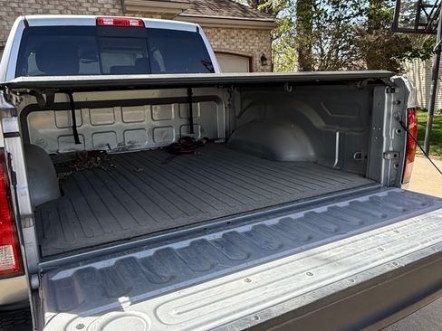 Used 2017 RAM 1500 Big Horn AWD/4WD image 10