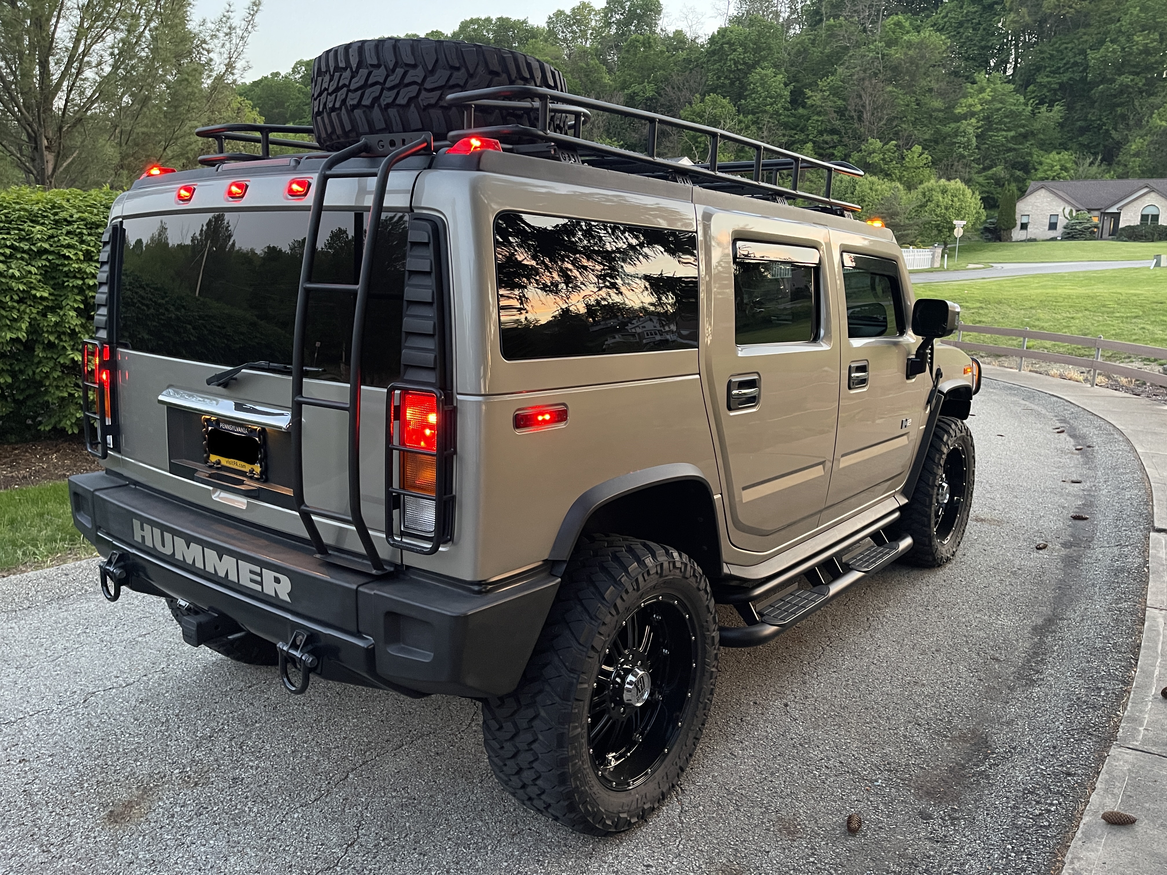 Used 2003 HUMMER H2 w/ Preferred Equipment Group AWD/4WD image 6