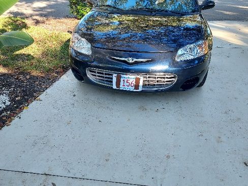 Used 2001 Chrysler Sebring LX image 14