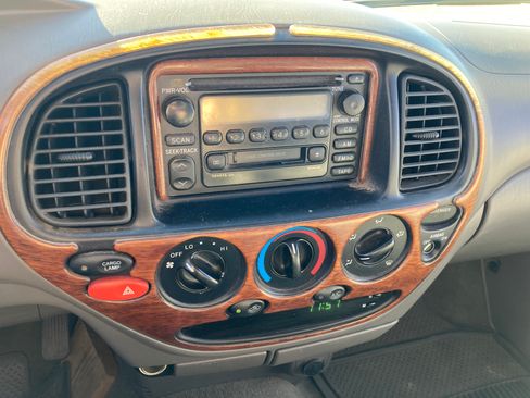 Used 2000 Toyota Tundra SR5 image 10