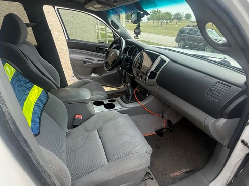 Used 2010 Toyota Tacoma 4x4 Double Cab image 13