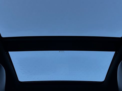 Used 2022 Chrysler 300 S w/ Comfort Group image 10