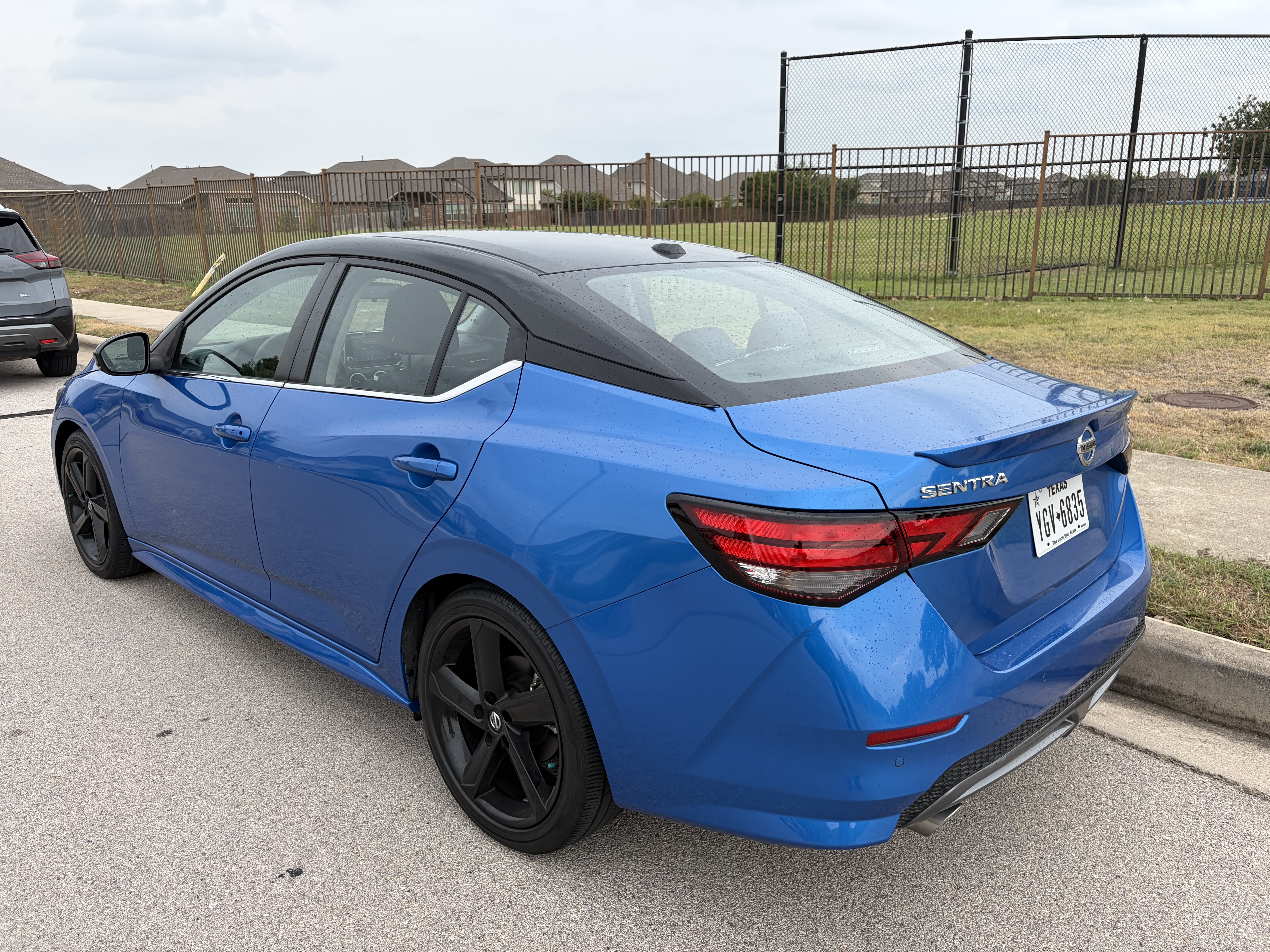 Used 2023 Nissan Sentra SR w/ Trunk Package FWD image 16