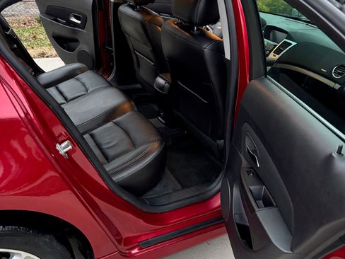 Used 2013 Chevrolet Cruze LT w/ RS Package image 21