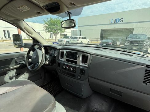 Used 2008 Dodge Ram 5500 Truck 2WD Regular Cab w/ 2GG SLT Cpos Pkg image 12