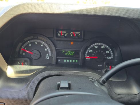 Used 2011 Ford E-350 and Econoline 350 Super Duty image 9