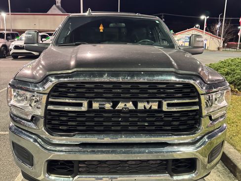 Used 2024 RAM 2500 Tradesman w/ Towing Technology Group image 2