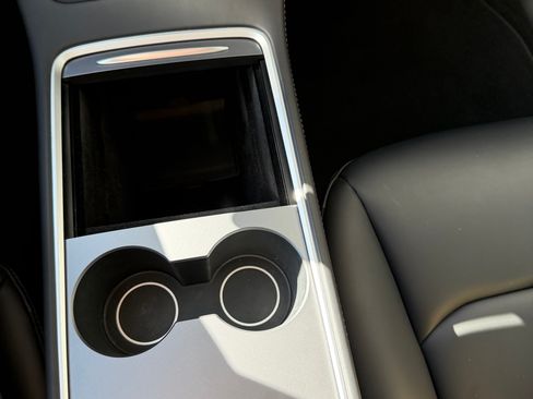 Used 2023 Tesla Model Y Long Range image 14