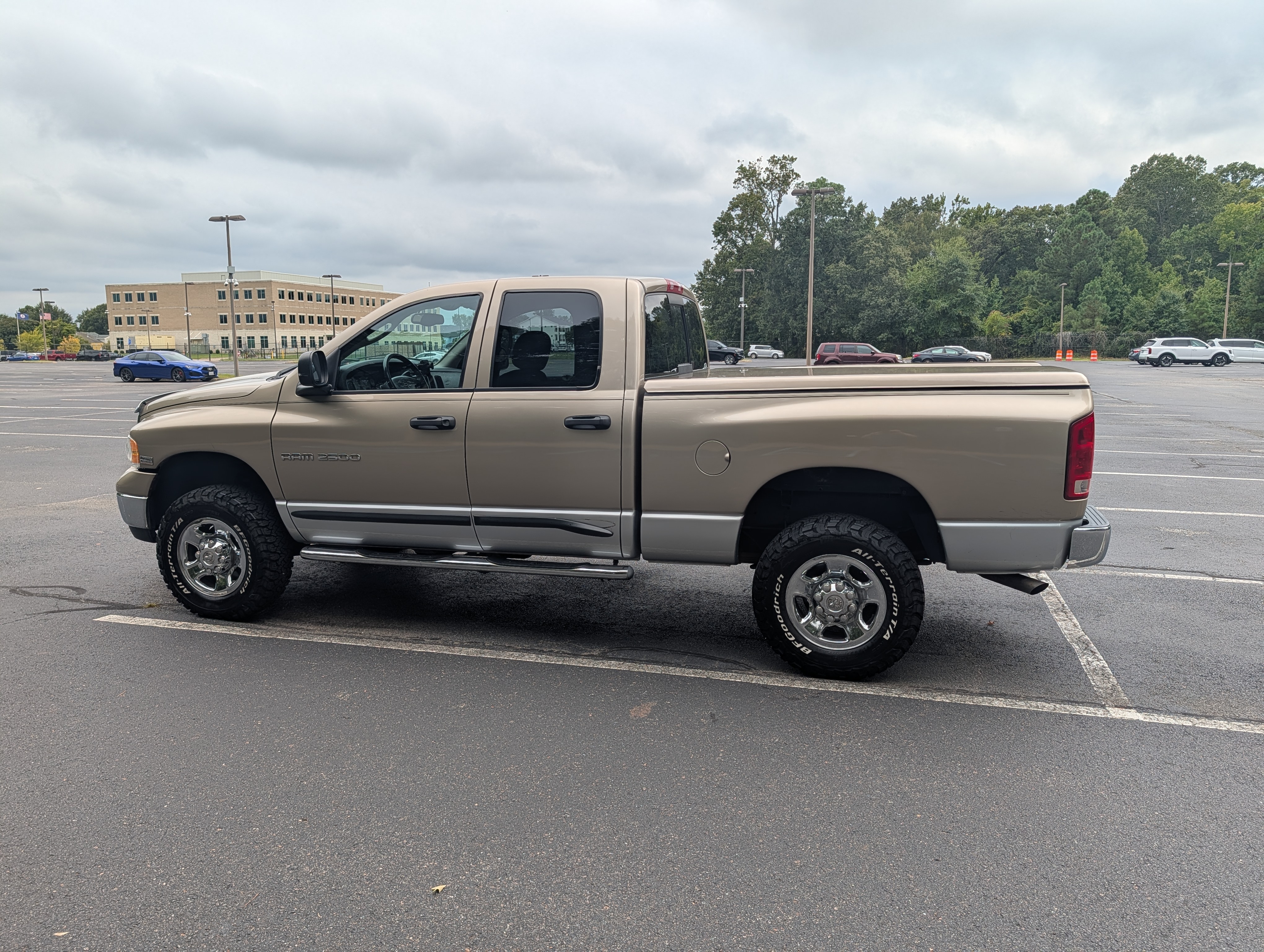 Used 2003 Dodge Ram 2500 Truck SLT AWD/4WD image 8